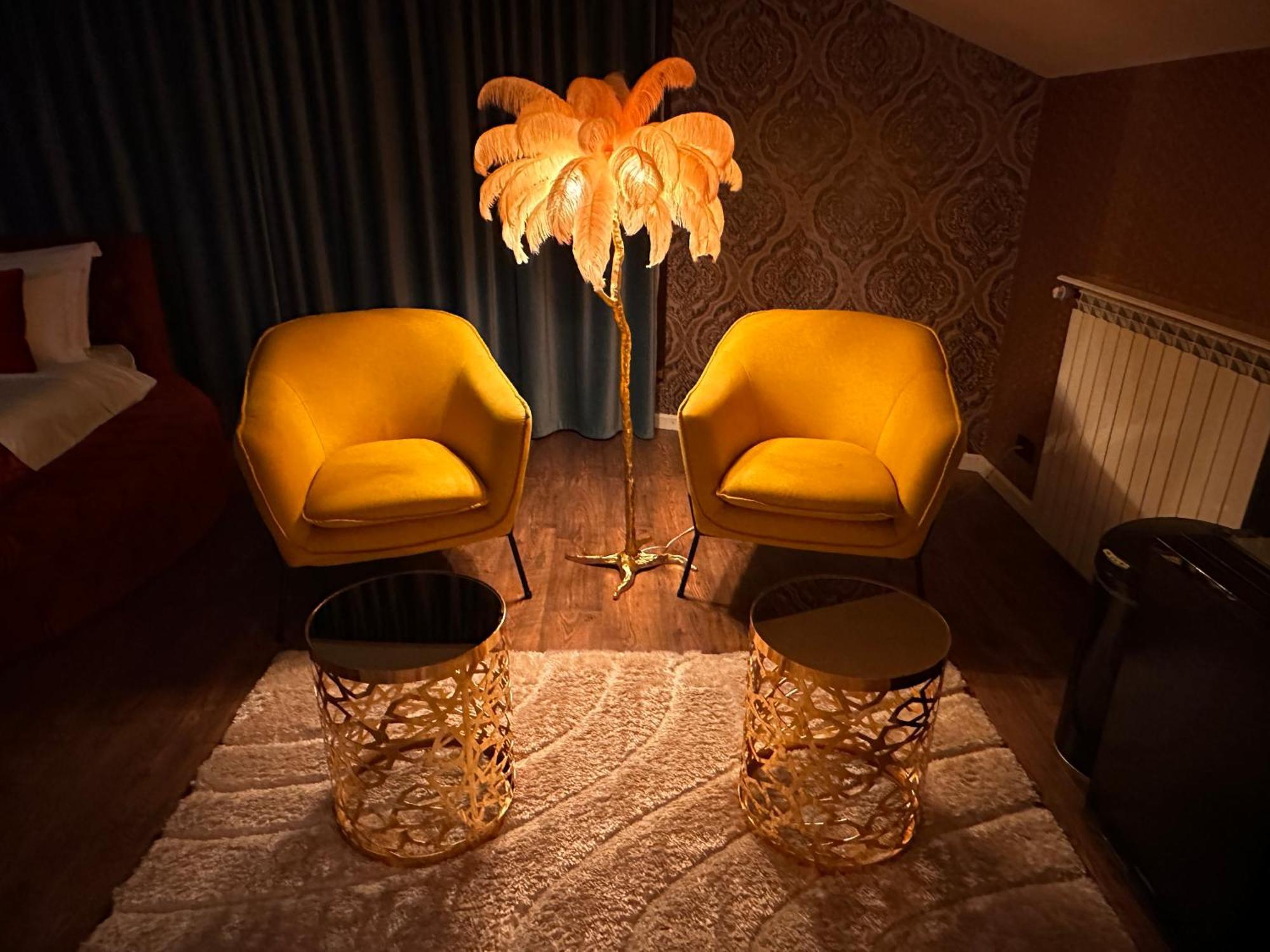 The Residence Central Jacuzzi Boutique (Adults Only) Cluj-Napoca Eksteriør bilde